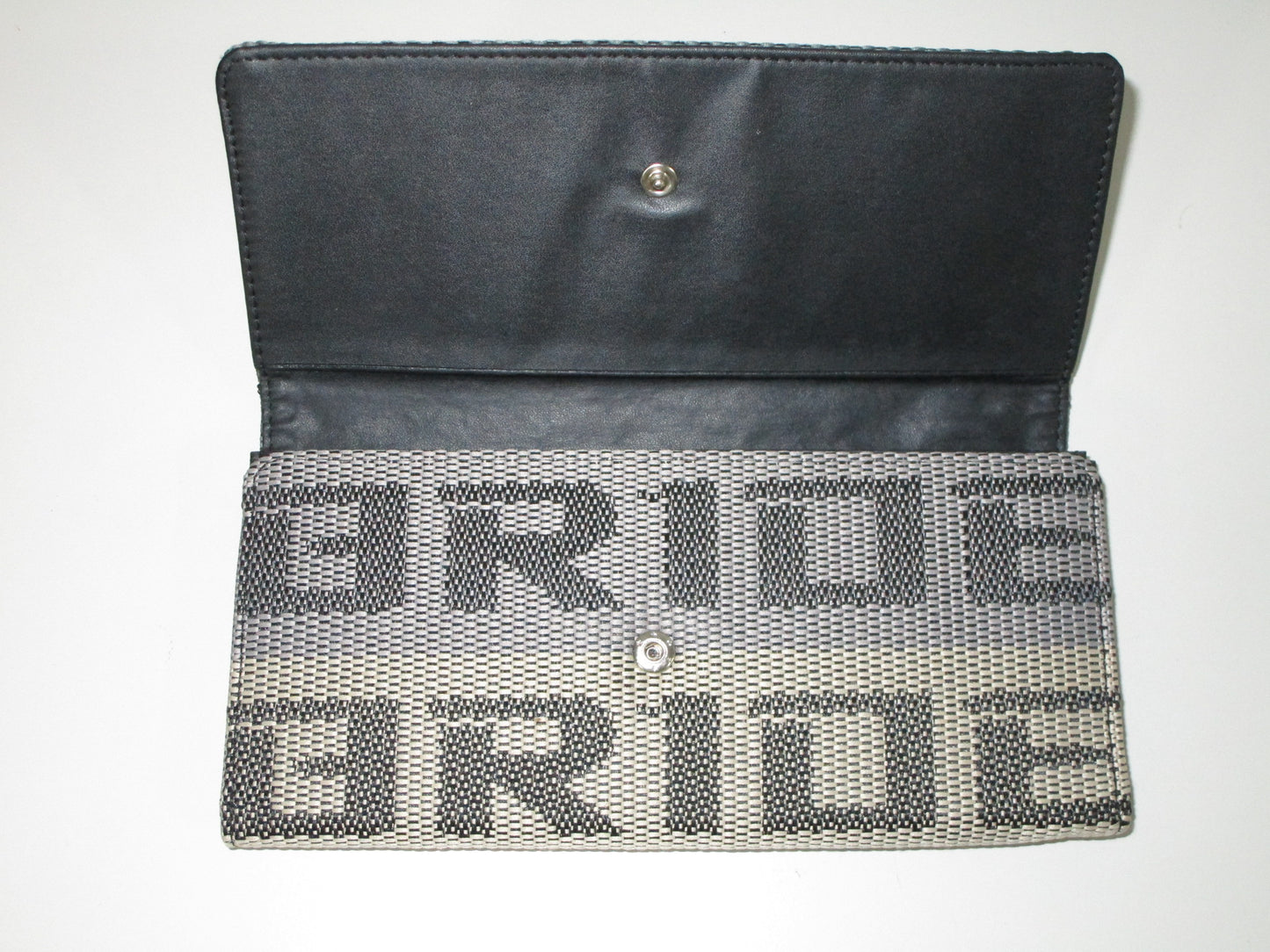 Wallet Bride